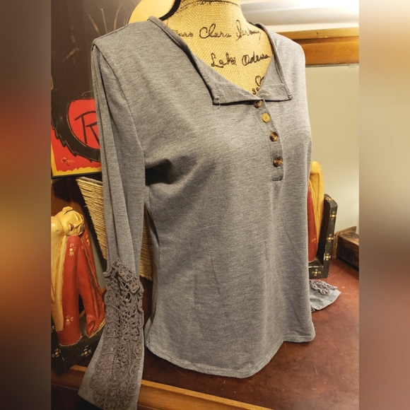 Grey Embroidery Tunic NWOT {XJF•MC}, XL - Picture 1 of 7